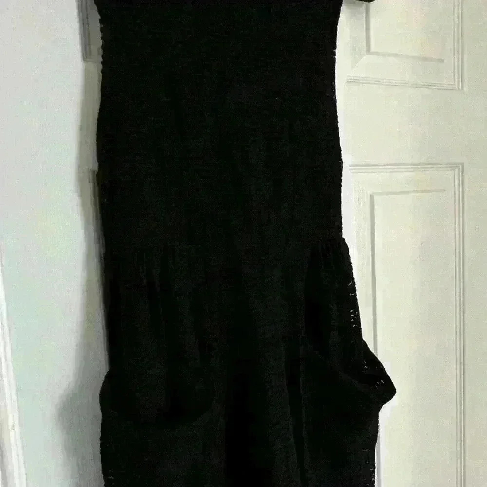 Free people black dress with cutout on the side and in the back. Size is XS/S. - Picture 2 of 12